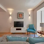 My Home- Chiado アパート
