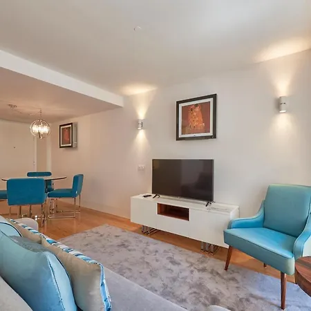 Apartment My Home- Chiado *