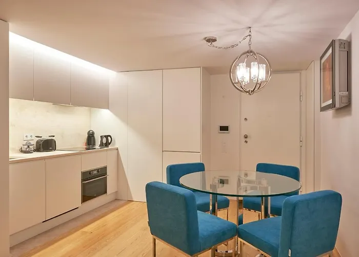 My Home- Chiado Apartman *