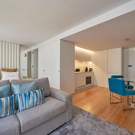 My Home- Chiado Апартаменти *