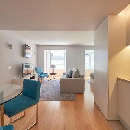 My Home- Chiado Апартаменти *
